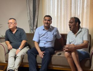 Akyer, Türk Güreşinin İki Efsanesini Telefonda Buluşturdu