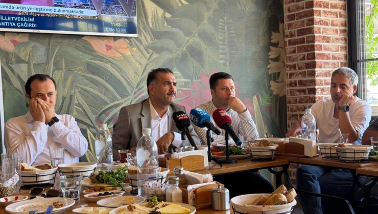AK Parti Milas’tan Gazetecilere Basın Bayramı Kahvaltısı