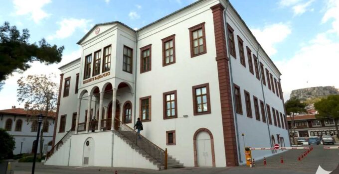 Muğla Büyükşehir’in Çağrı Hattında Arıza!