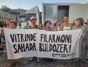 Limak Filarmoni Konserine Kadınlardan Protesto