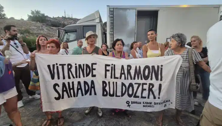 Limak Filarmoni Konserine Kadınlardan Protesto