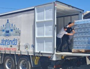 Milas Belediyesi’nden Yangın Bölgesine İçme Suyu Desteği
