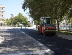 Ahmet Yesevi Caddesi’nde Sıcak Asfalt Çalışmaları Başladı