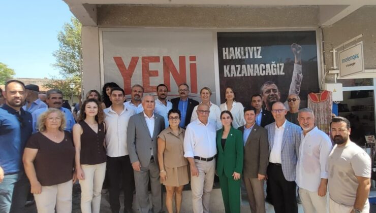 YENİ PARTİ MİLAS İLÇE BİNASI AÇILDI: 10 MECLİS ÜYESİ ROZET TAKTI