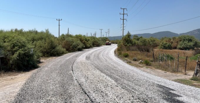 90 BİN METREKARELİK YOL ÇALIŞMASI TAMAMLANDI