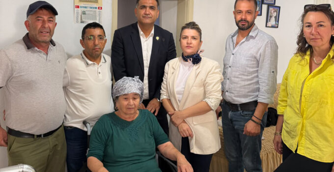 AK PARTİ MİLAS’TAN TEKERLEKLİ SANDALYE DESTEĞİ