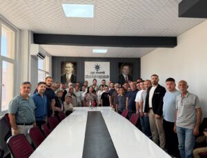 AK PARTİ MİLAS’TA 1.049 YENİ ÜYE